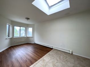 52-16 94th St #3F, Elmhurst, NY 11373