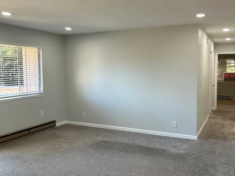 46864 Fernald Cmn — Photo 6