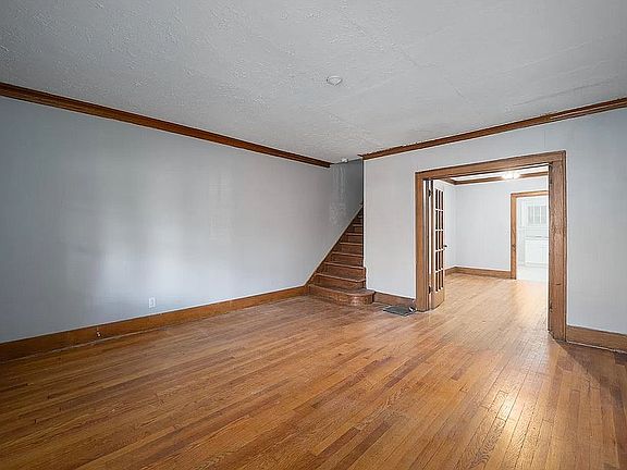 5th image of 622 Lafayette Ave SE