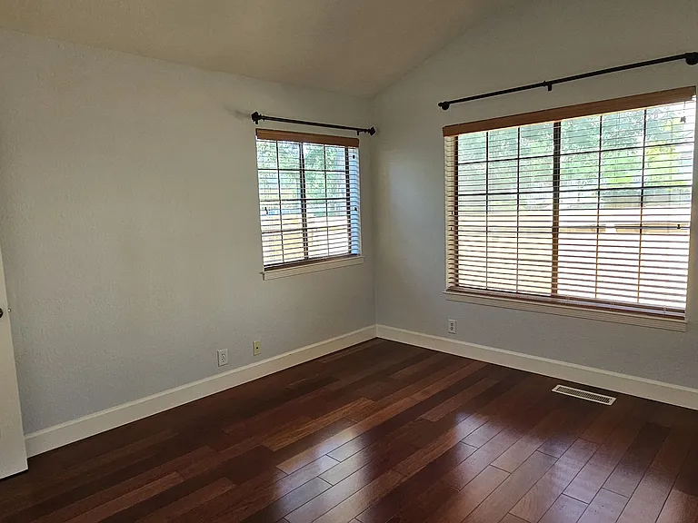 Master Bedroom 1 - Downstairs.