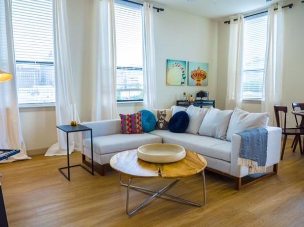 633 S Saint Marys St UNIT 2305
