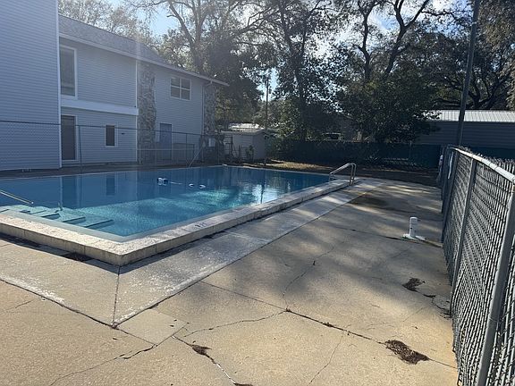 2nd image of 201 College Blvd E #1-51-51