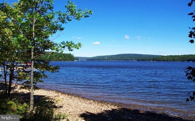 1st image of Holy Cross Dr
