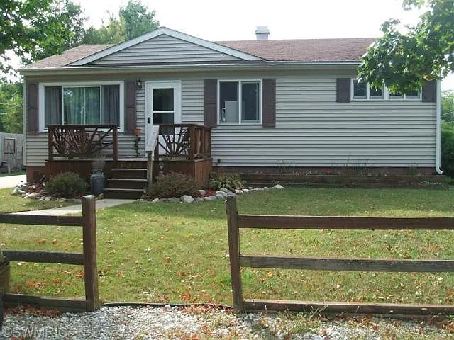 69246 Elaine Dr photo 1