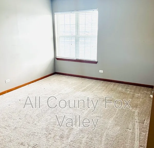 1850 Waverly Way — Photo 8
