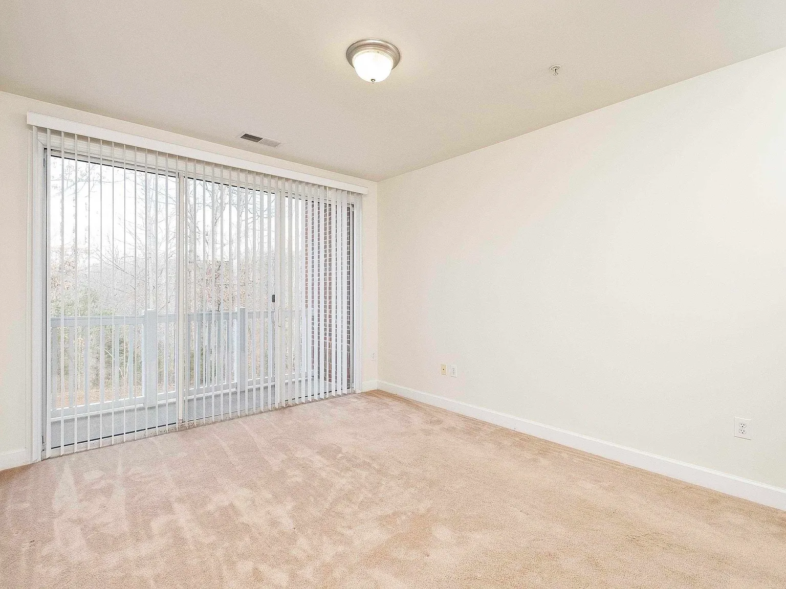 1 bed, 1.0 bath, 948 sqft, $1,625 — Photo 4