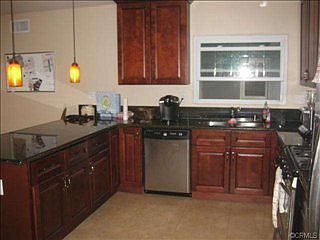 4th image of 10933 Lindesmith Ave
