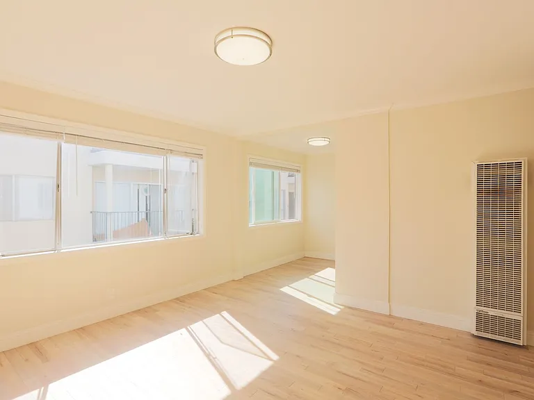 400 Orange St #205 — Photo 3