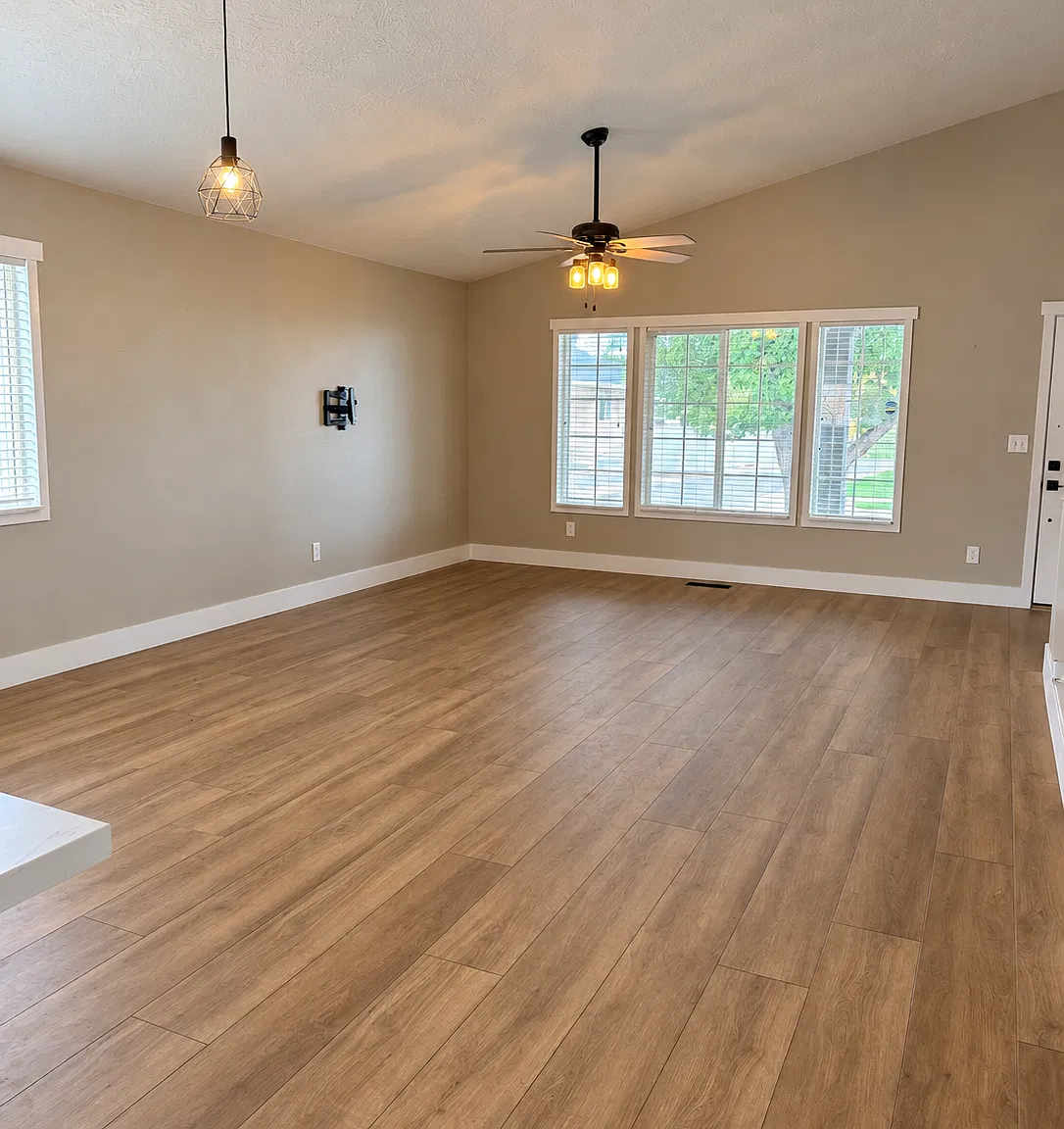 4 bed, 2244 sqft, $2,700 — Photo 3