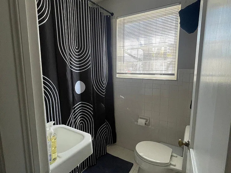 100 Lewis Dr #20-J — Photo 4