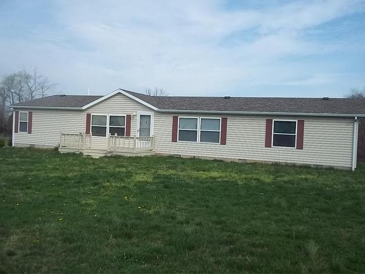 1st image of 726 W County Road 600 N