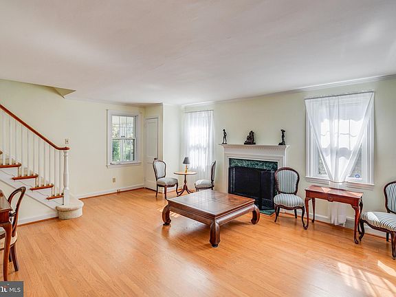 4th image of 361 Kirks Ln