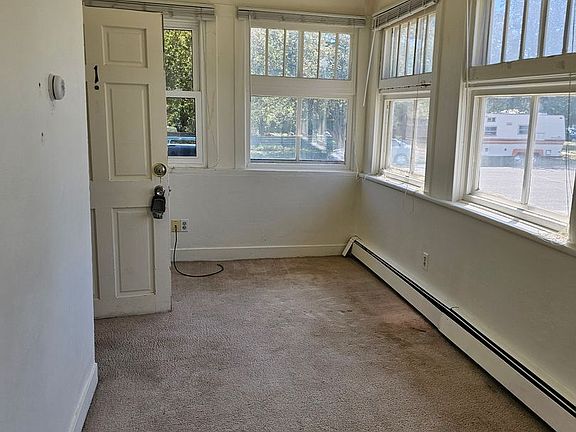 4th image of 2008 Van Lennen Ave #1