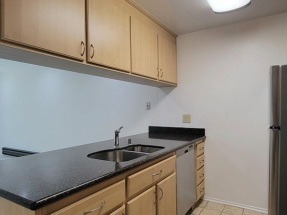 4th image of 7202 Shelter Creek Ln