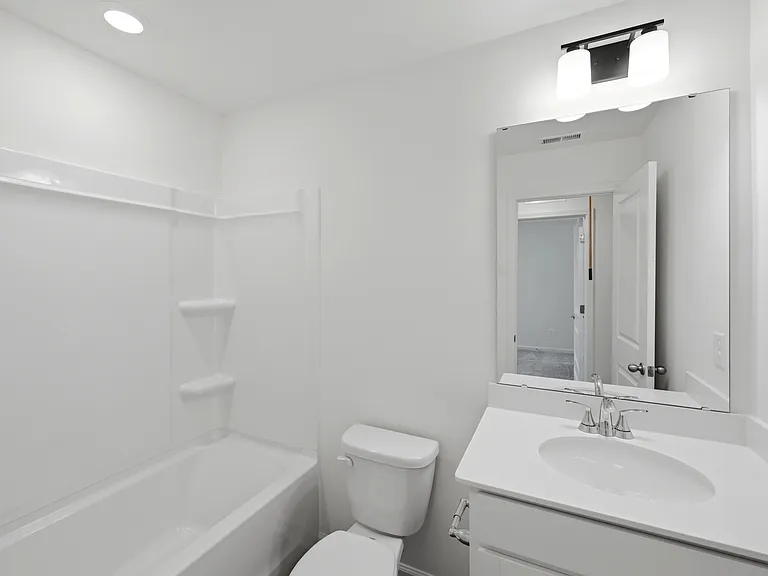 210 Parker Ln — Photo 25