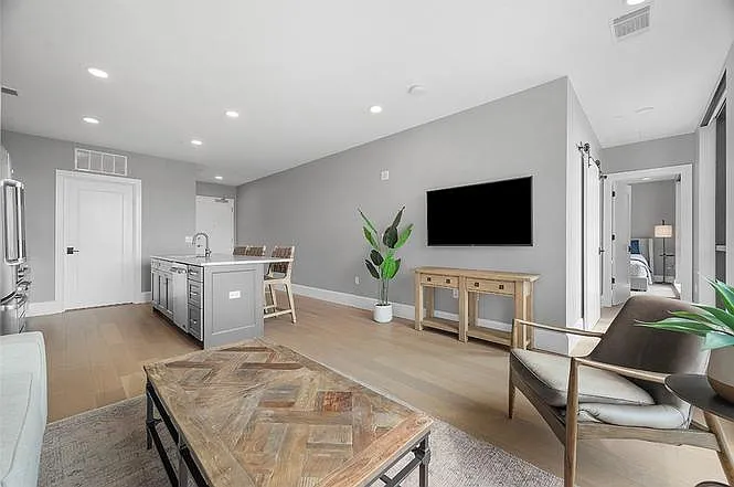 350 Oliver Ave #1503 — Photo 13