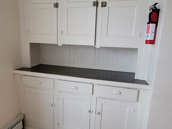 3rd image of 21 N Henderson St APT 2A