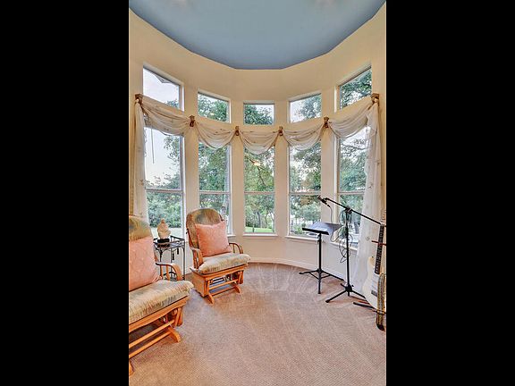 Luxurious Master Bedroom