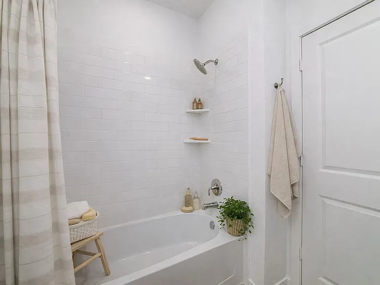6215 Twisted Knoll Ct — Photo 14