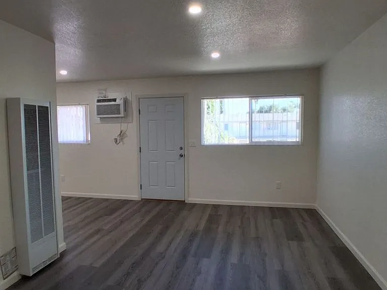 EastGate Gardens Apts — Photo 14