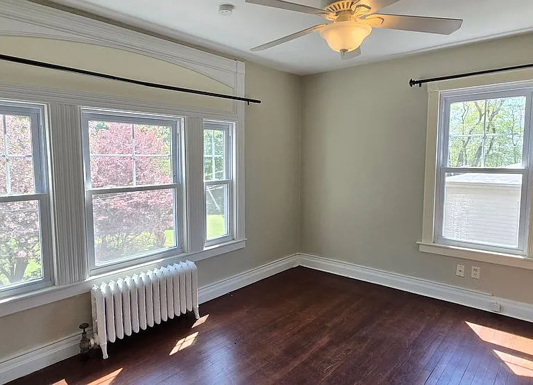 40 Maple Grove Ave #2 — Photo 7