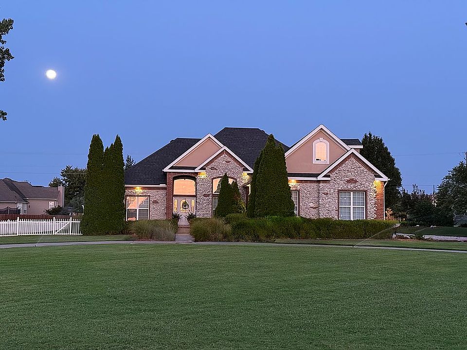 1st image of 608 Copper Oaks Dr