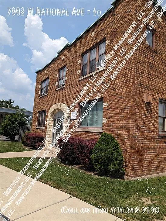 1 bed, $950 — Photo 1