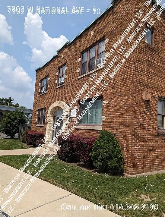 7902 W National Ave #4