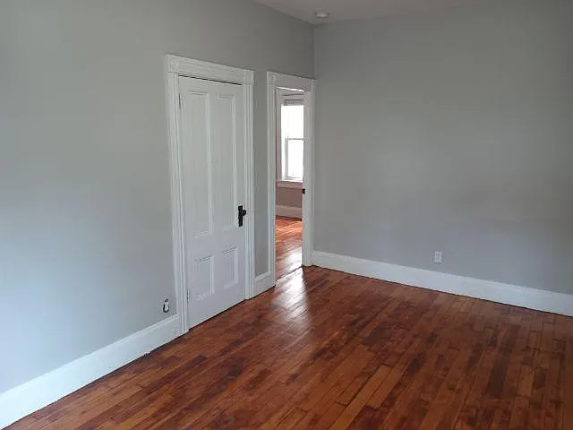 24 Pocasset Ave #1R — Photo 8