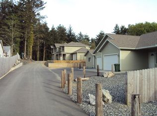 92618 Cape Arago Hwy, Coos Bay, OR 97420