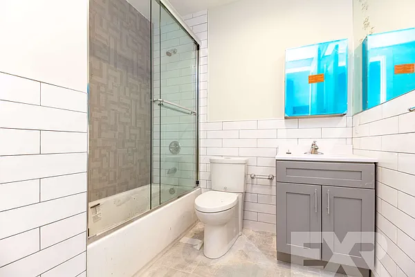 Rented by EXR | media 13