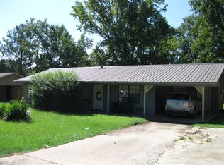 603 W Walnut St, Philadelphia, MS 39350