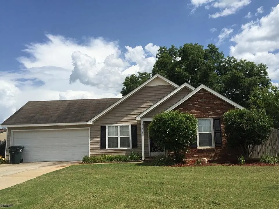 203 Brittland Dr photo 1