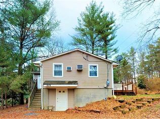 101 Short St, Dingmans Ferry, PA 18328