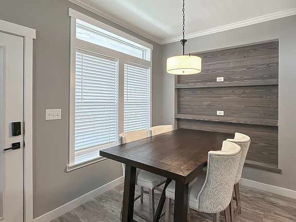 5th image of 641 Mickelson Way #2937
