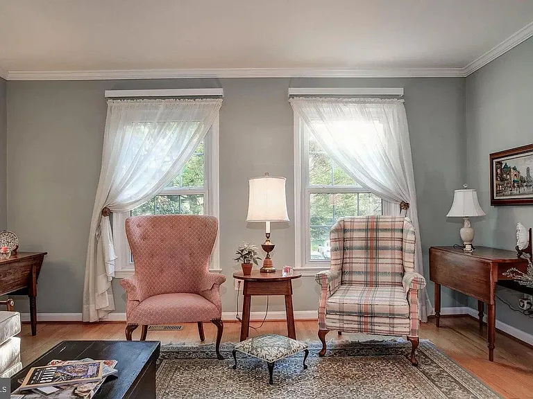 3124 Barnard Ct — Photo 4
