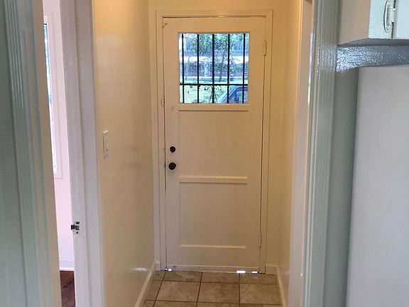 4th image of 247 Glover Ave #247