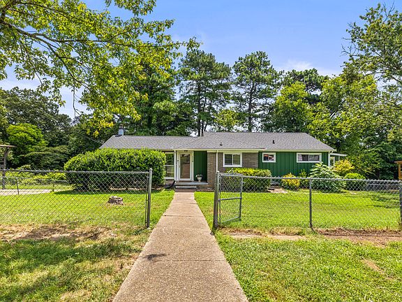 3rd image of 1116 Edwin Ln