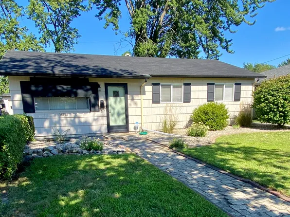 9315 Ellen Dr, Highland, IN 46322