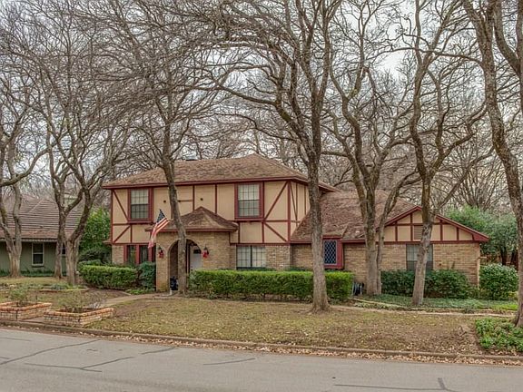 2nd image of 2404 Villa Vera Dr