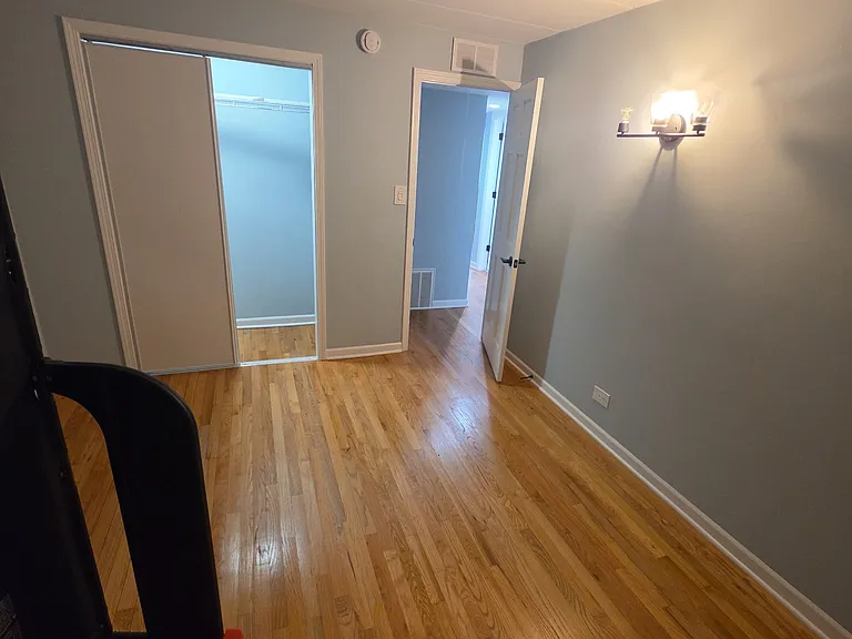 10033 Irving Park Rd #1D — Photo 3