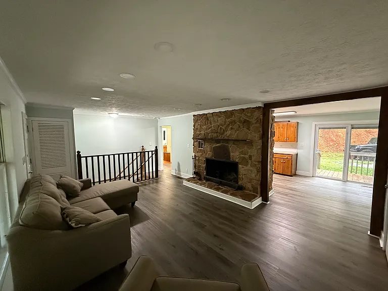 239 Harms Rd — Photo 10