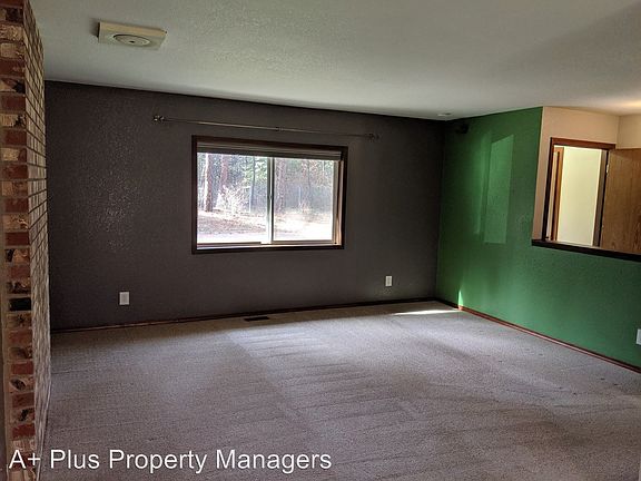 4th image of 205 S Eastwood St