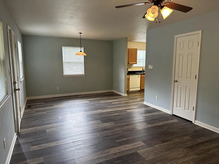 103 Juniper Pl — Photo 3