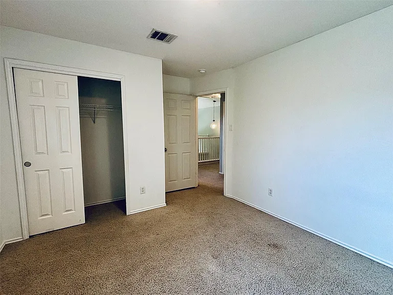 100 Crockett Rd — Photo 12
