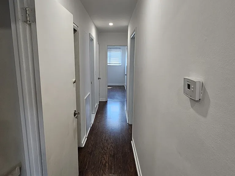 1612 Benson St #2 — Photo 12