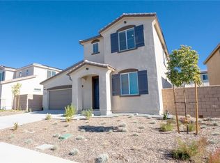 19536 Hanging Rock Rd, Lake Elsinore, CA 92532