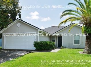 10850 Wahine Dr N, Jacksonville, FL 32246