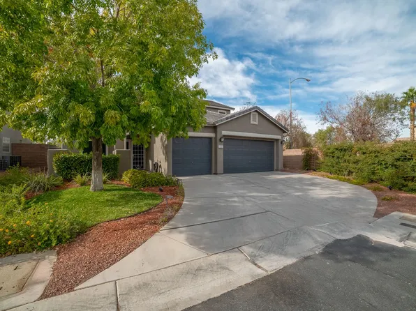 8305 Brewster Valley St, Las Vegas, NV 89123