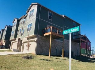 2788 W Auburn Dr, Fayetteville, AR 72704